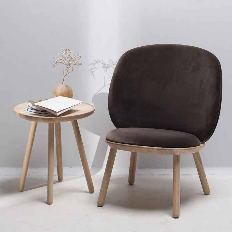 Fauteuil en velours marron Naïve - EMKO