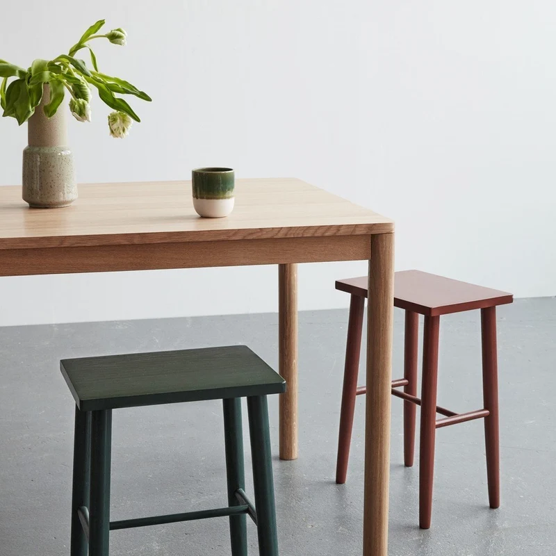 Table à manger rectangle en bois naturel 140 x 80 cm - Hübsch
