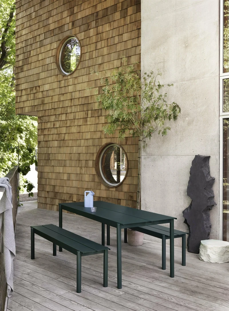 Table d'extérieur en acier vert foncé 200 x 75 cm Linear - Muuto