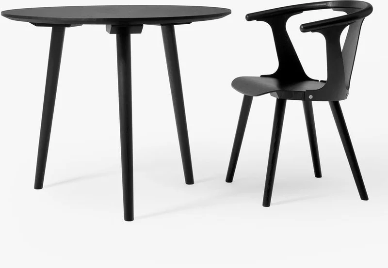 Table à manger en chêne noir SK3 - &tradition