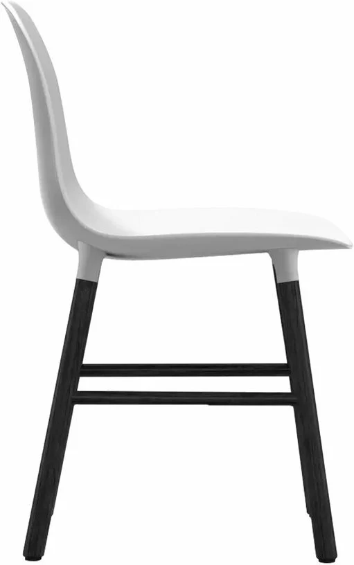 Chaise en bois noir et pp blanc Form - Normann Copenhagen