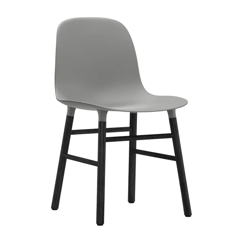 Chaise en bois noir et pp gris Form - Normann Copenhagen