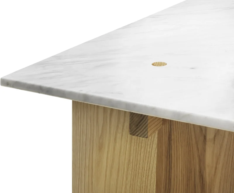 Table basse en chêne et marbre blanc Solid blanc - Normann Copenhagen