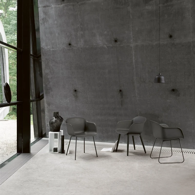 Chaise ocre piétement en bois chêne Fiber - Muuto