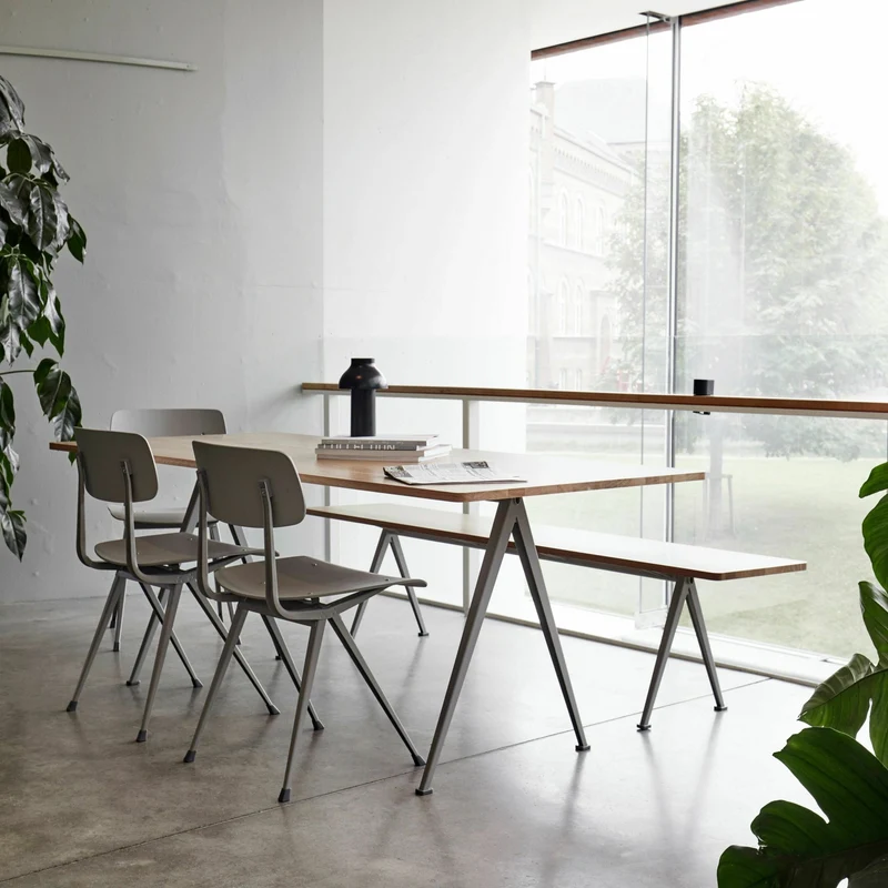 Table 250 cm en chêne massif fumé et acier beige Pyramid 02 - HAY