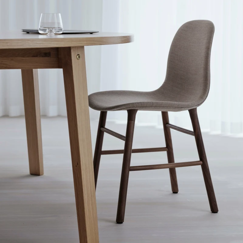 Table à manger ronde en chêne naturel 200 cm Slice Oak - Normann Copenhagen