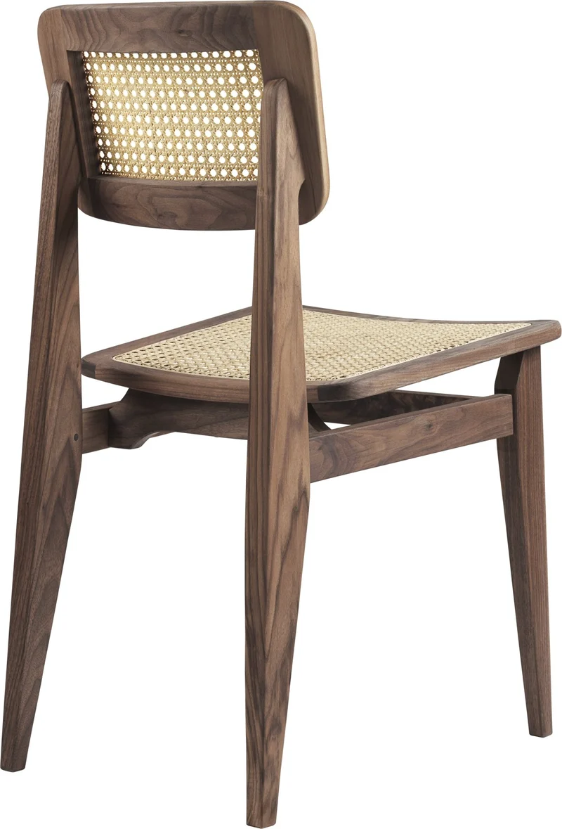 Chaise en cannage et bois de noyer C-Chair - Gubi