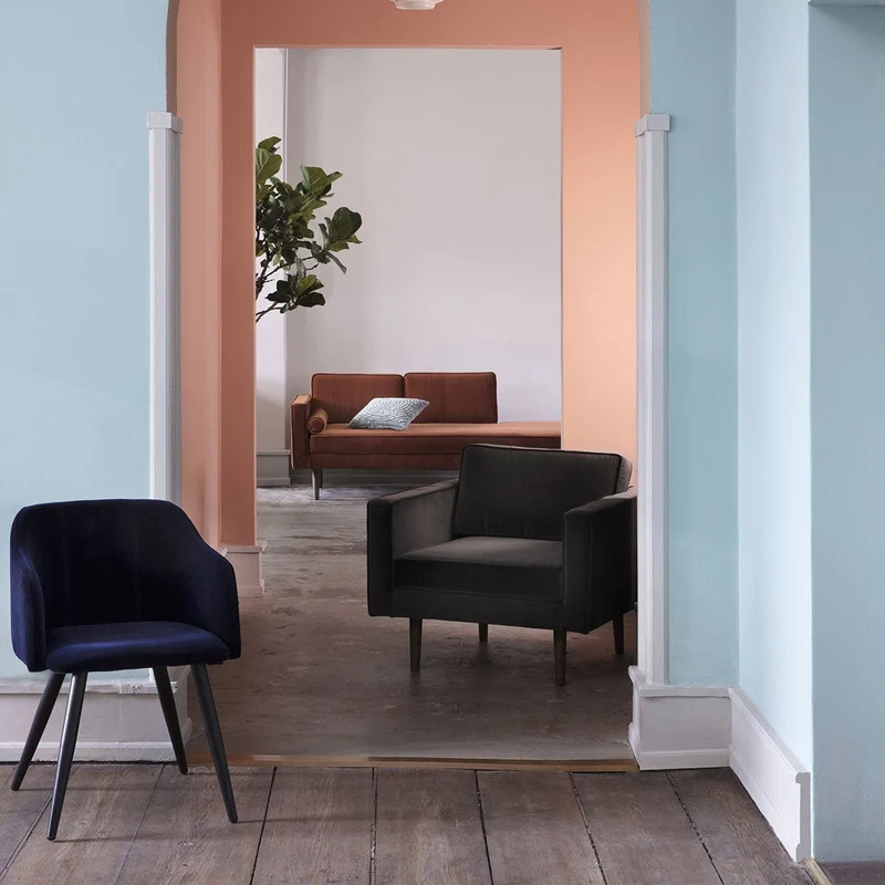 Fauteuil en velours bleu pastel Wind - Broste Copenhagen