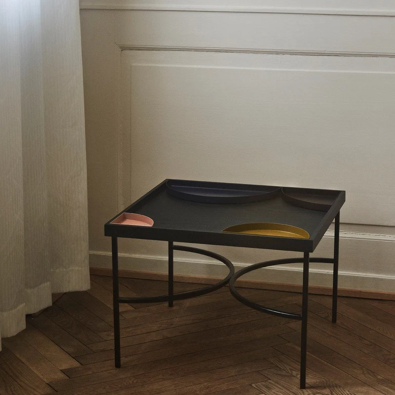 Table basse en chêne et métal doré Unity - AYTM