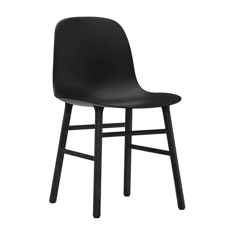 Chaise en bois noir et pp noir Form - Normann Copenhagen