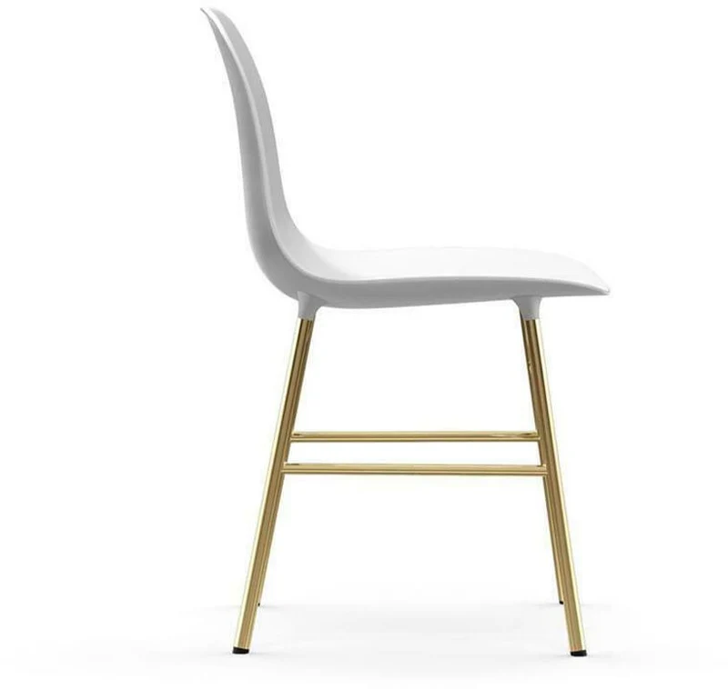 Chaise en laiton et pp blanc Form - Normann Copenhagen