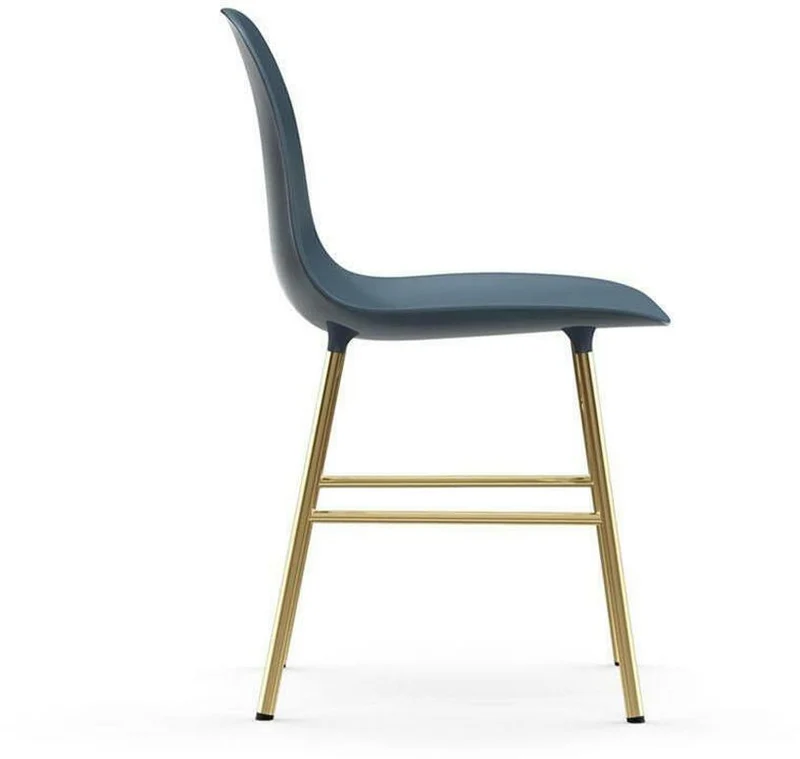 Chaise en laiton et pp bleu Form - Normann Copenhagen