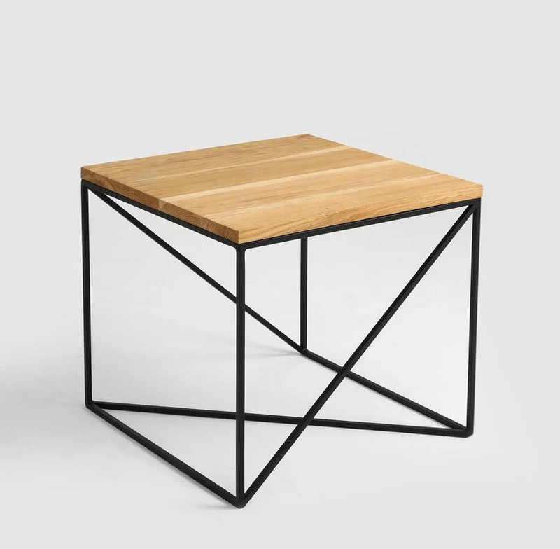 Table d'appoint carré en bois et piètement noir Memo Wood - Custom Form
