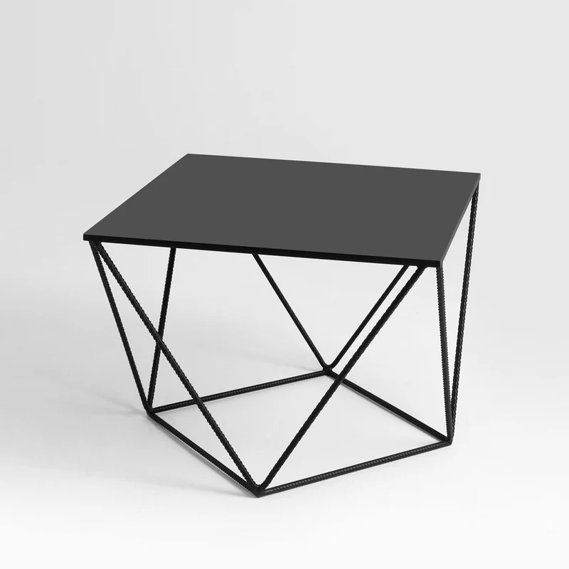 Table d'appoint carré en métal noir Daryl - Custom Form