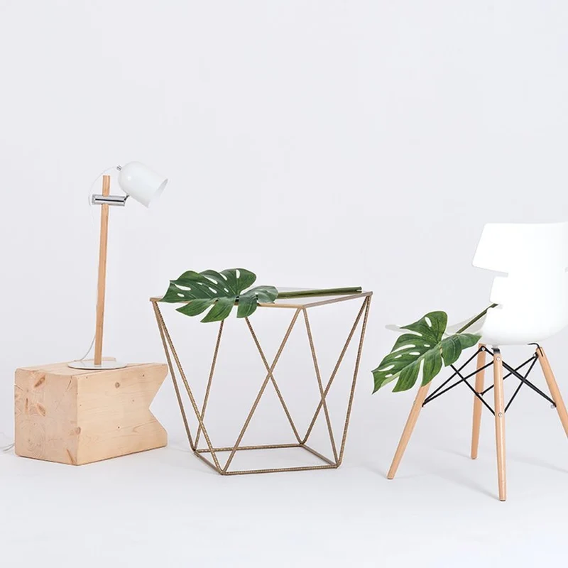 Table d'appoint carré en métal gold Daryl - Custom Form