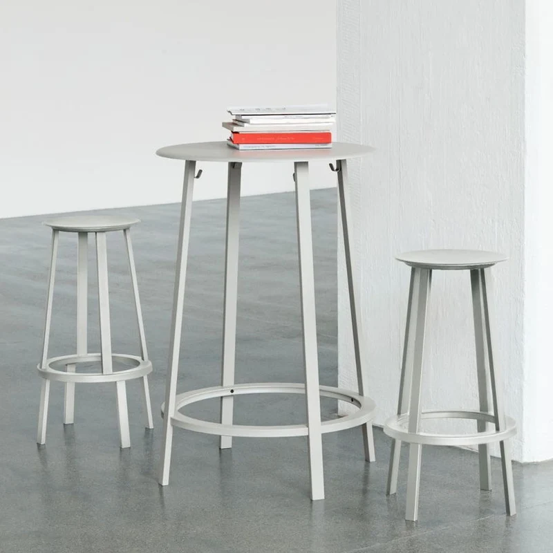 Tabouret de bar 65cm en aluminium gris Revolver - HAY