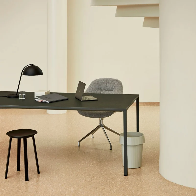 Tabouret en aluminium gris Revolver - HAY