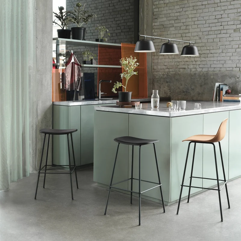 Tabouret de bar 75 cm noir piétement tubes Fiber - Muuto