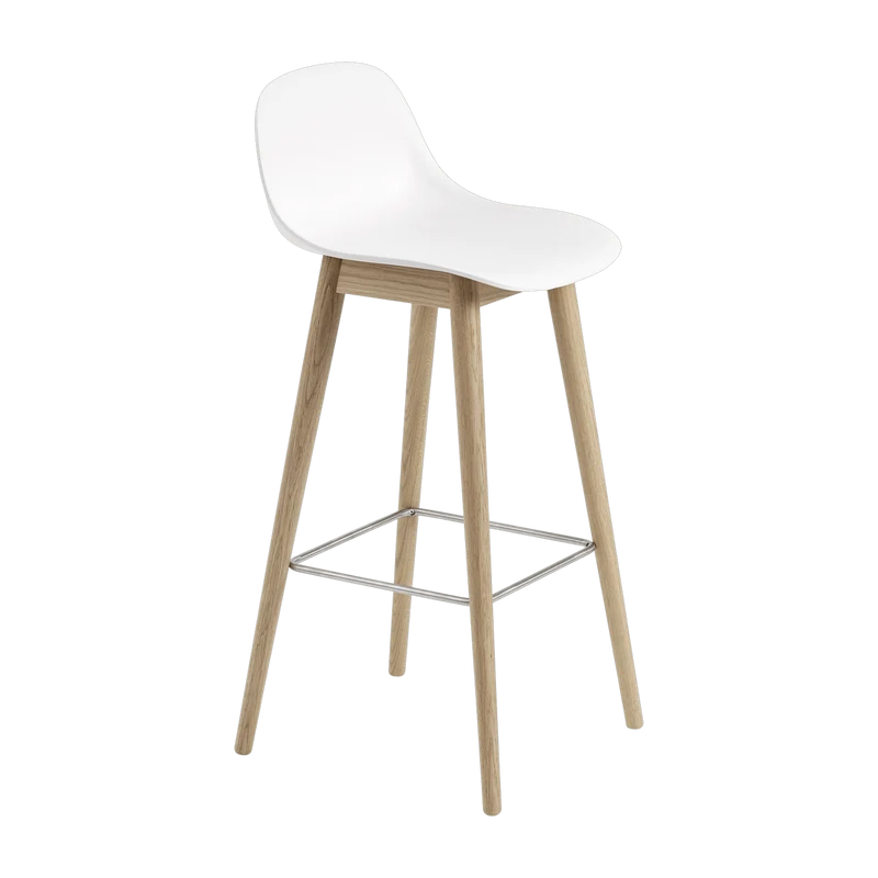 Chaise de bar 75 cm blanche piétement en chêne Fiber - Muuto