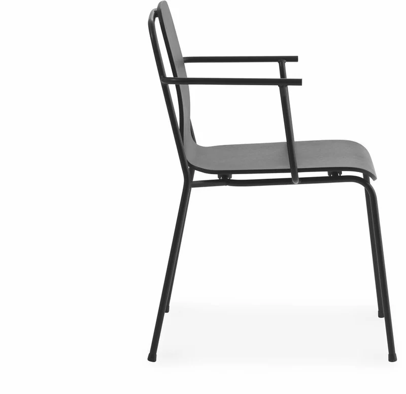 Chaise avec accoudoirs noir structure noire Studio noir - Normann Copenhagen