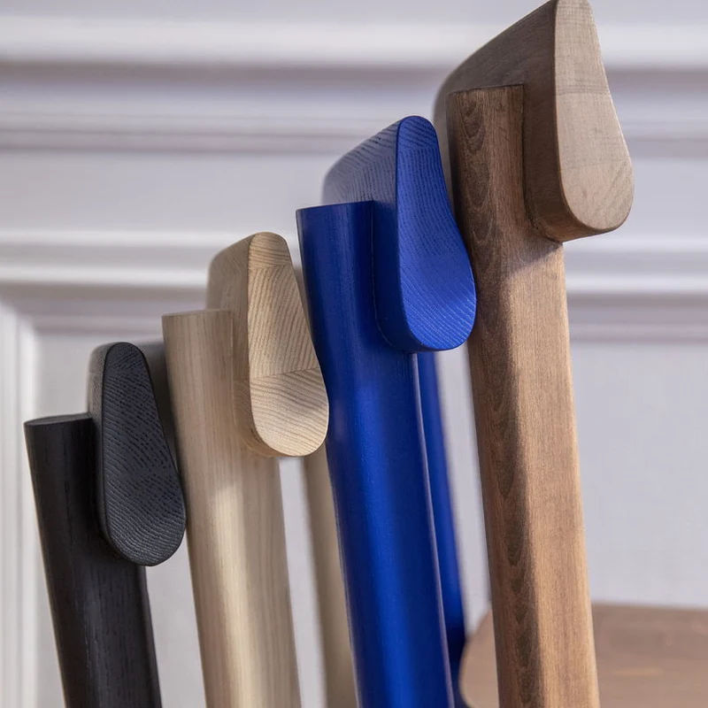 Chaise en chêne bleu Galta - Kann Design