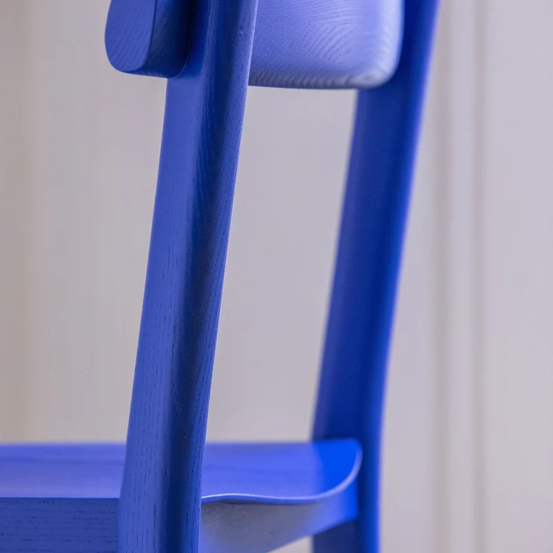 Chaise en chêne bleu Galta - Kann Design