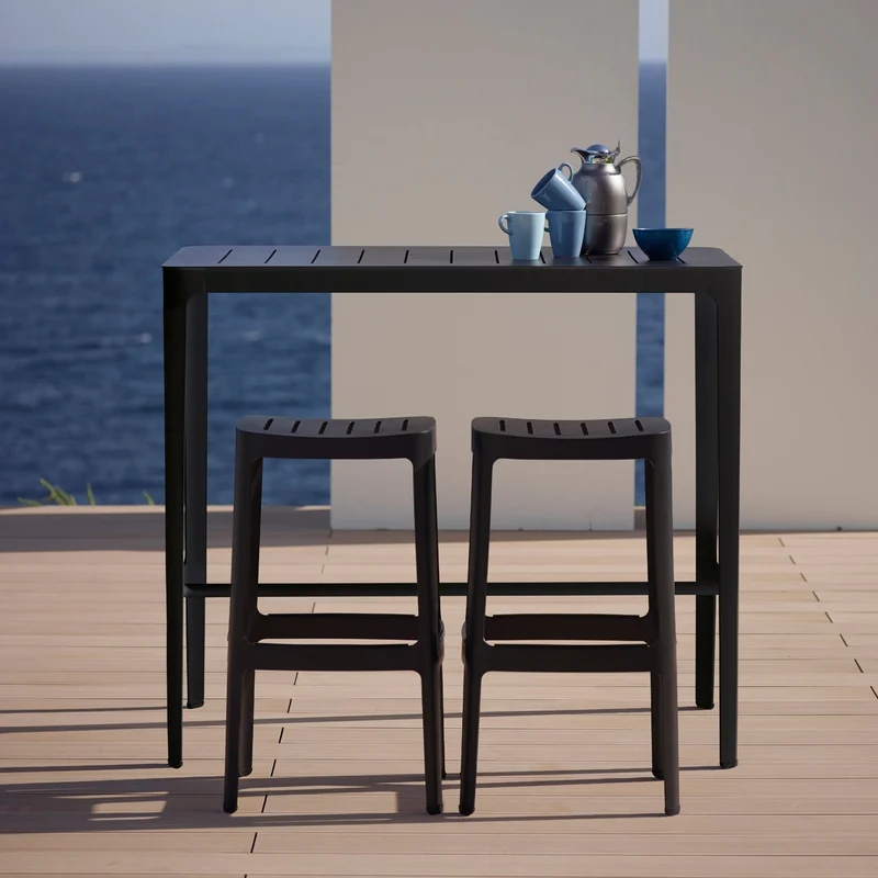 Tabouret de bar en aluminium noir Cut - Cane-Line