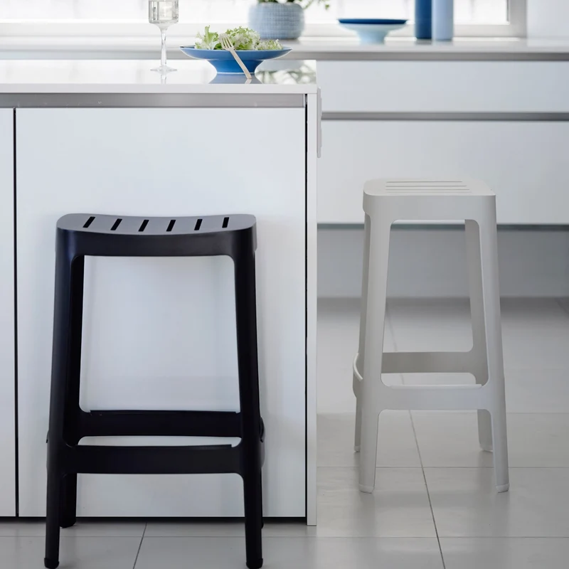 Tabouret de bar en aluminium noir Cut - Cane-Line