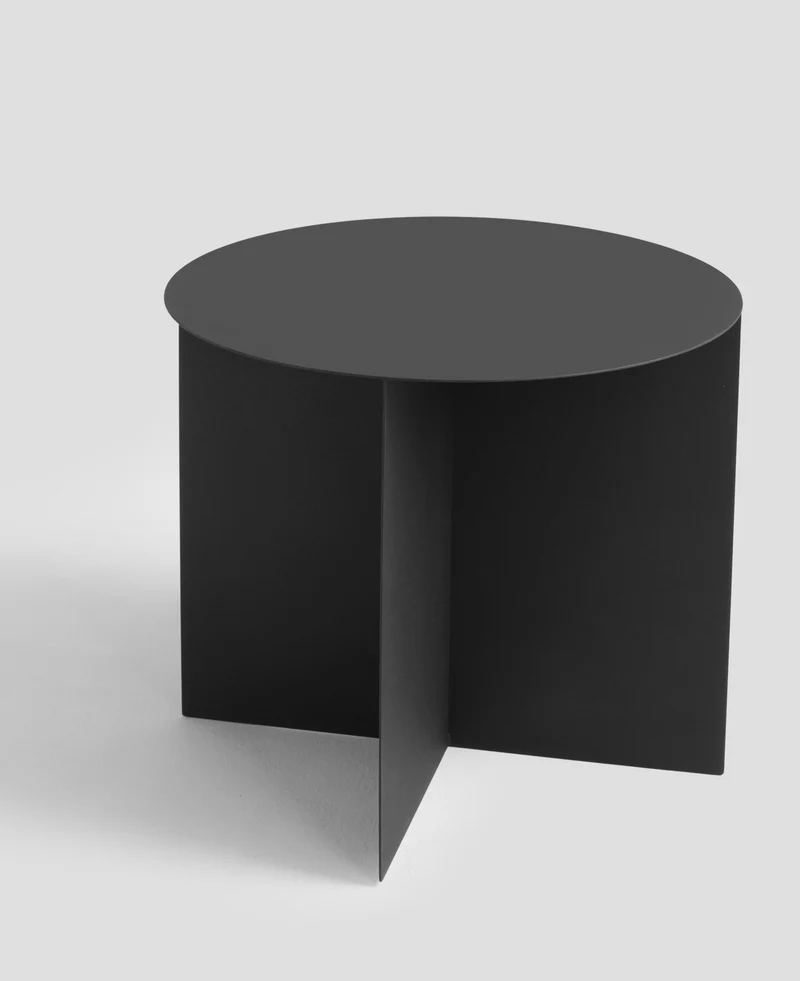Table basse ronde en métal noir Oli - Custom Form