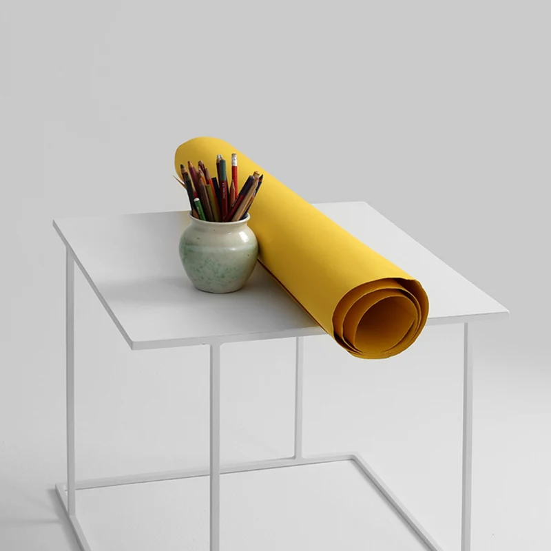 Table d'appoint carré en métal blanc Walt - Custom Form