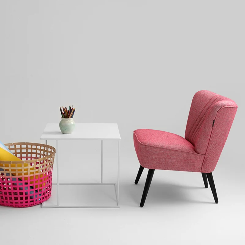 Table d'appoint carré en métal blanc Walt - Custom Form