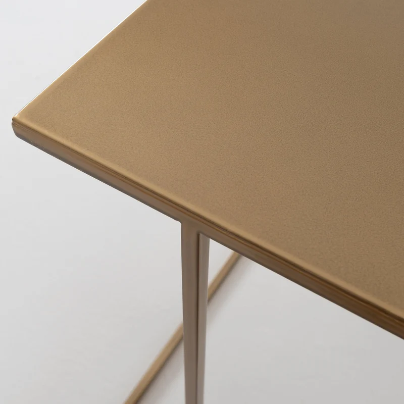 Table d'appoint carré en métal gold Walt - Custom Form