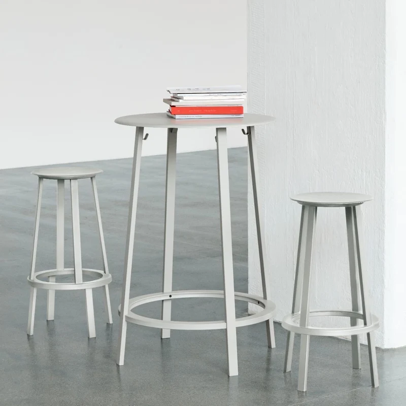 Table haute en aluminium gris Revolver - HAY