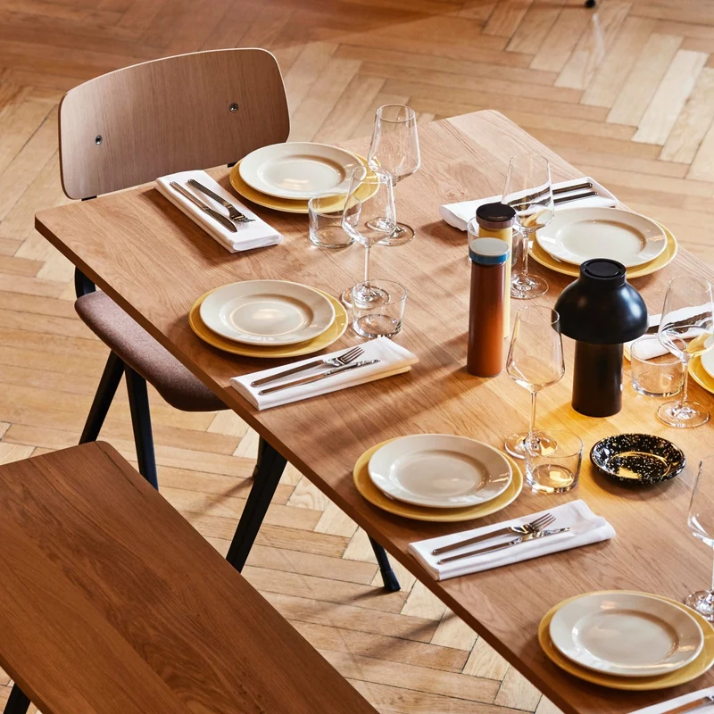 Table 300 cm en chêne solide fumé et acier beige Pyramid 02 - HAY