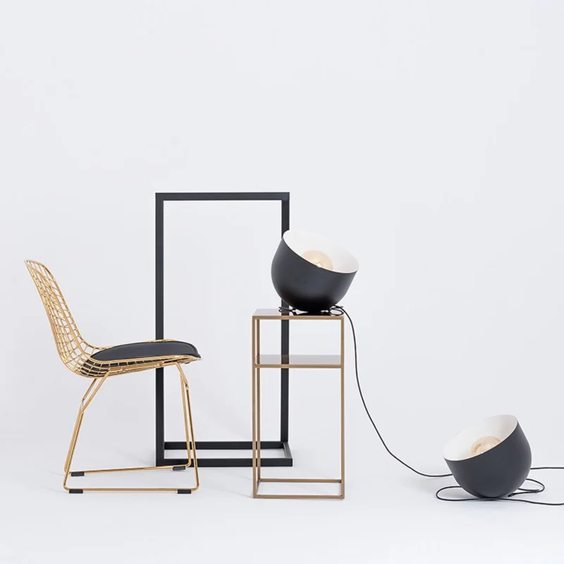 Table d'appoint carrée à deux étages gold en métal 30 x 60 cm Tensio 2 - Custom Form