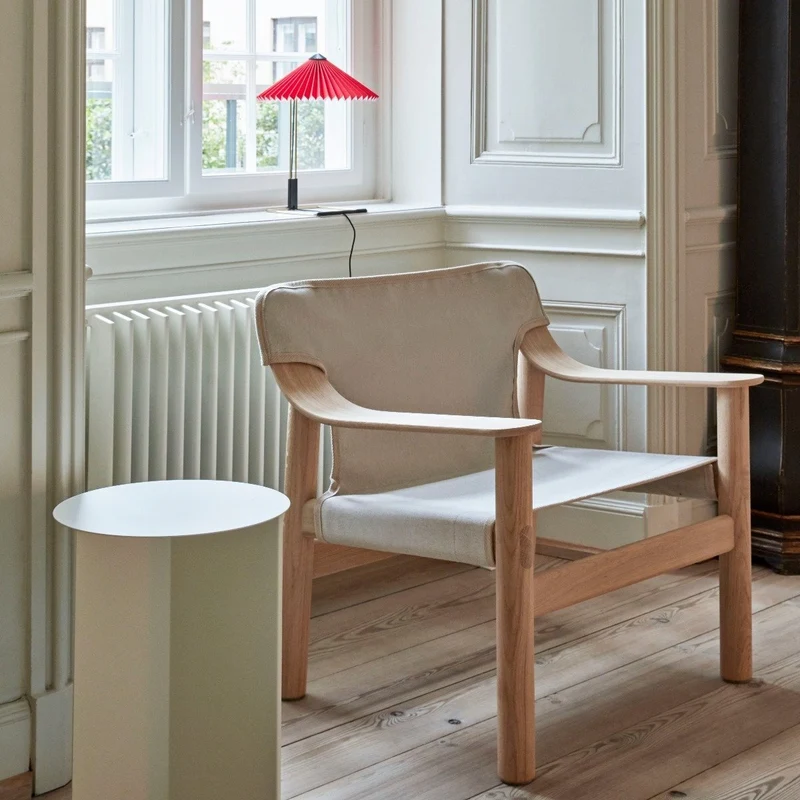 Fauteuil en chêne avec housse en toile écru Bernard - HAY
