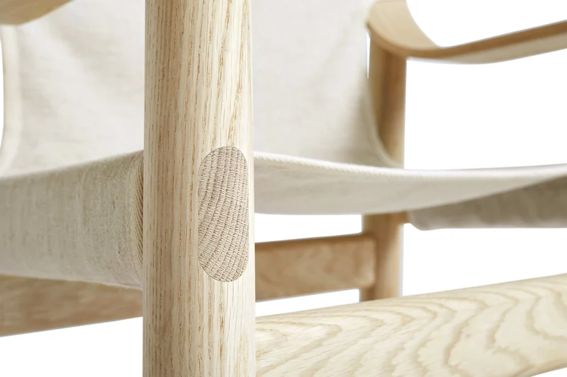 Fauteuil en chêne avec housse en toile écru Bernard - HAY