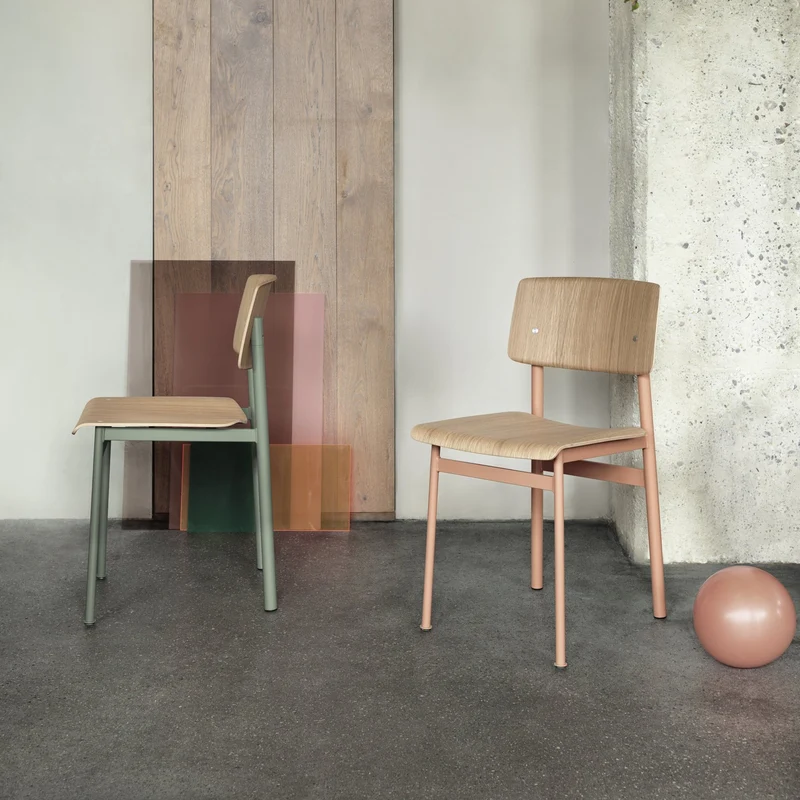 Chaise en chêne et assise vert gris Loft - Muuto