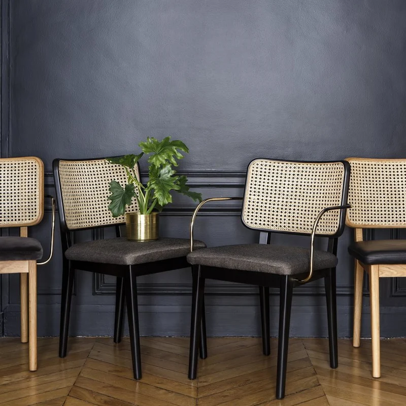 2 Chaises grises avec accoudoirs en chêne teinté noir Cannage - RED Edition