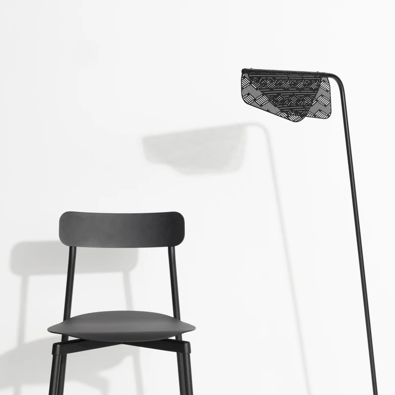 Chaise en métal corail Fromme - Petite Friture