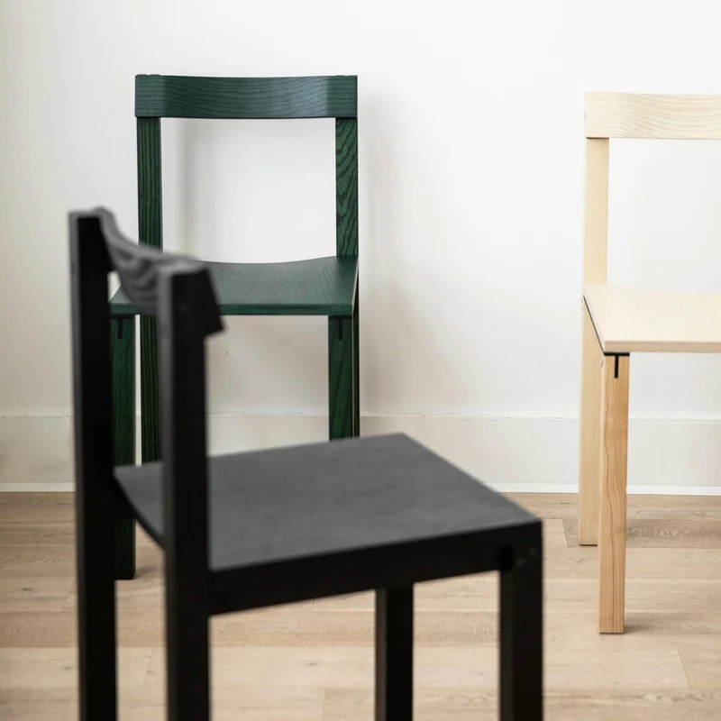 Chaise design en chêne vert Tal - Kann Design