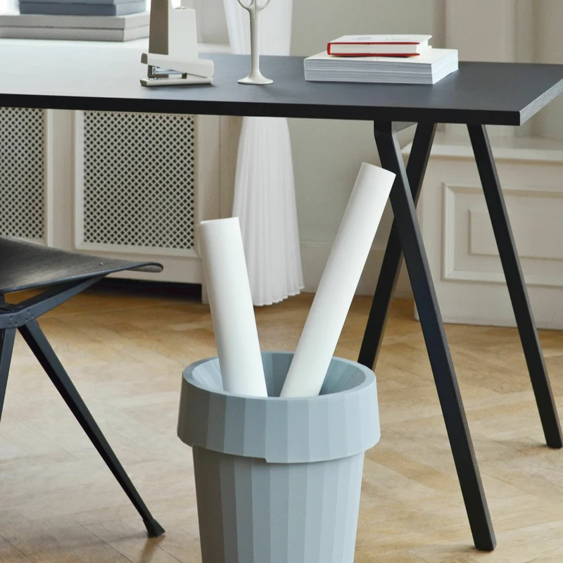 Table en acier noire L180 cm Loop Stand - HAY