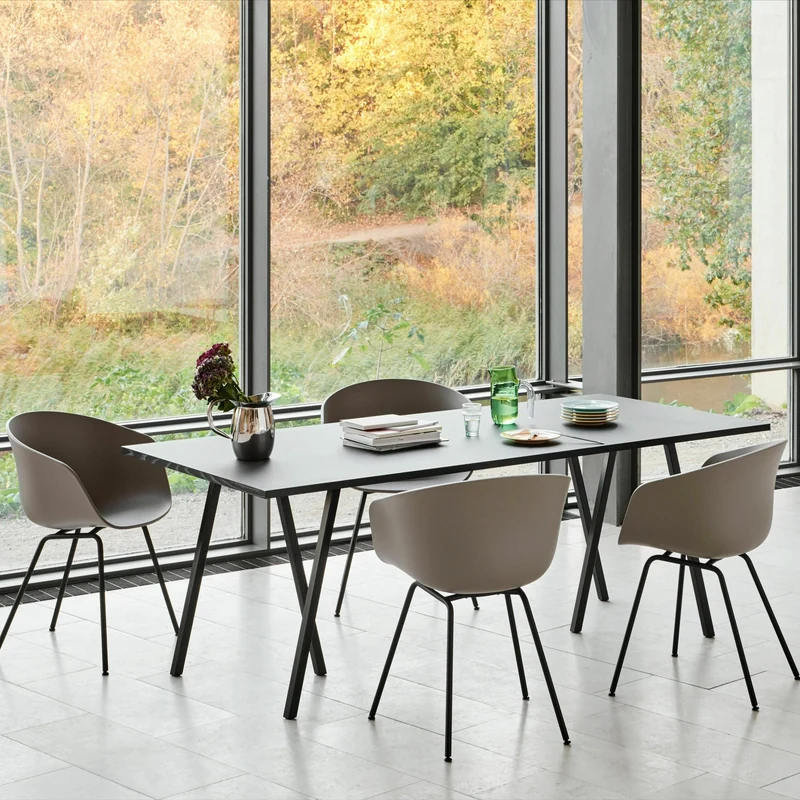 Table en acier noire L180 cm Loop Stand - HAY