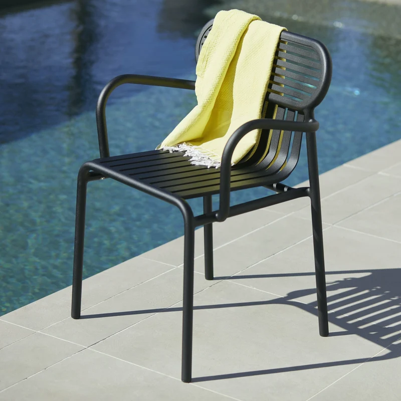 Chaise de jardin avec accoudoirs rose blush Week-End - Petite Friture