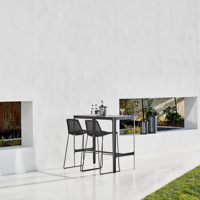 Chaise de bar noire Breeze - Cane-Line