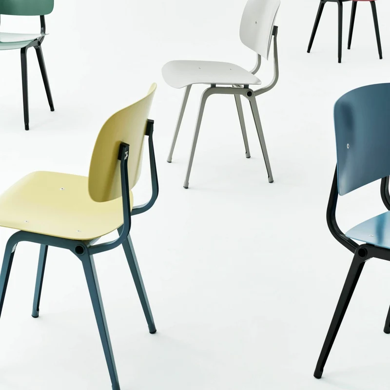Chaise en acier beige Revolt - HAY