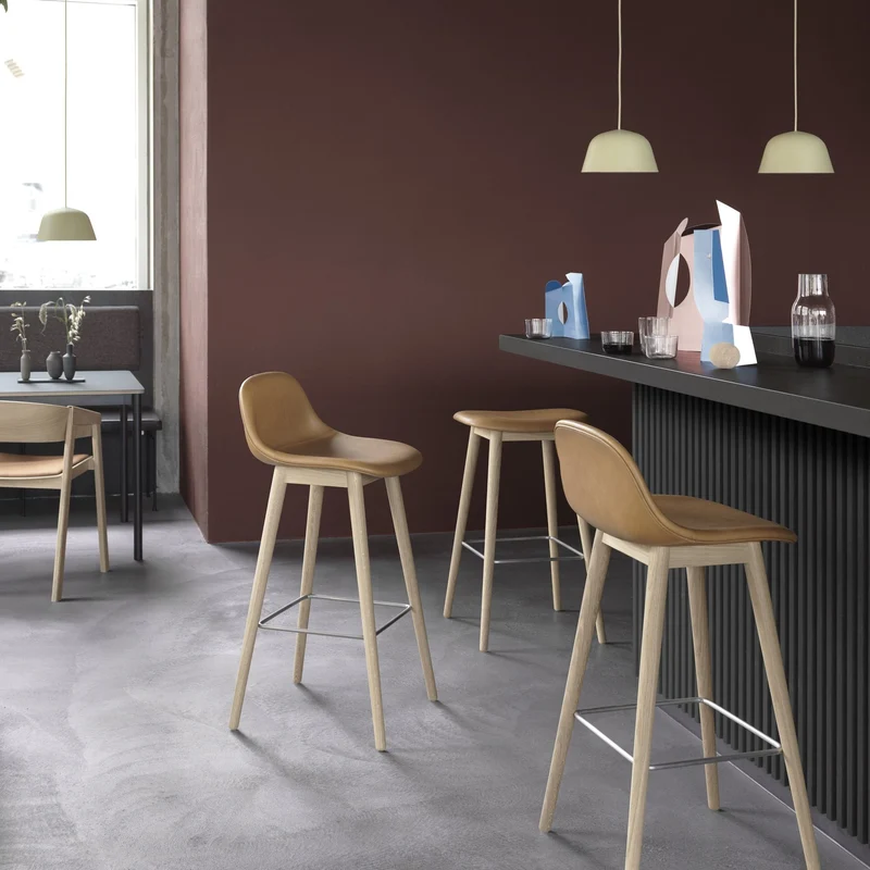 Tabouret de bar 75cm ocre piétement en chêne naturel Fiber - Muuto