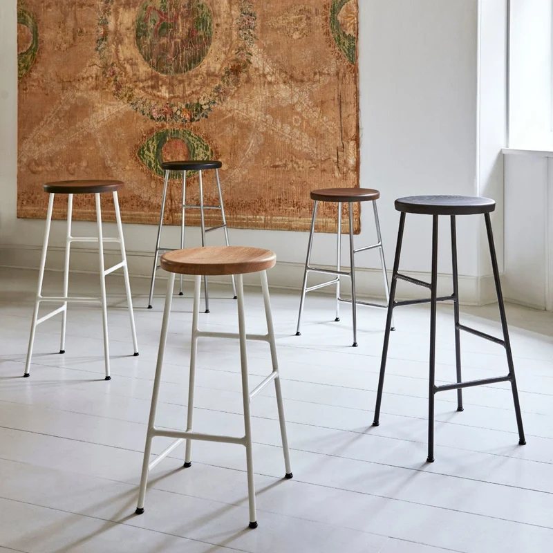 Tabouret de bar en bois et acier blanc 75 cm Cornet - HAY