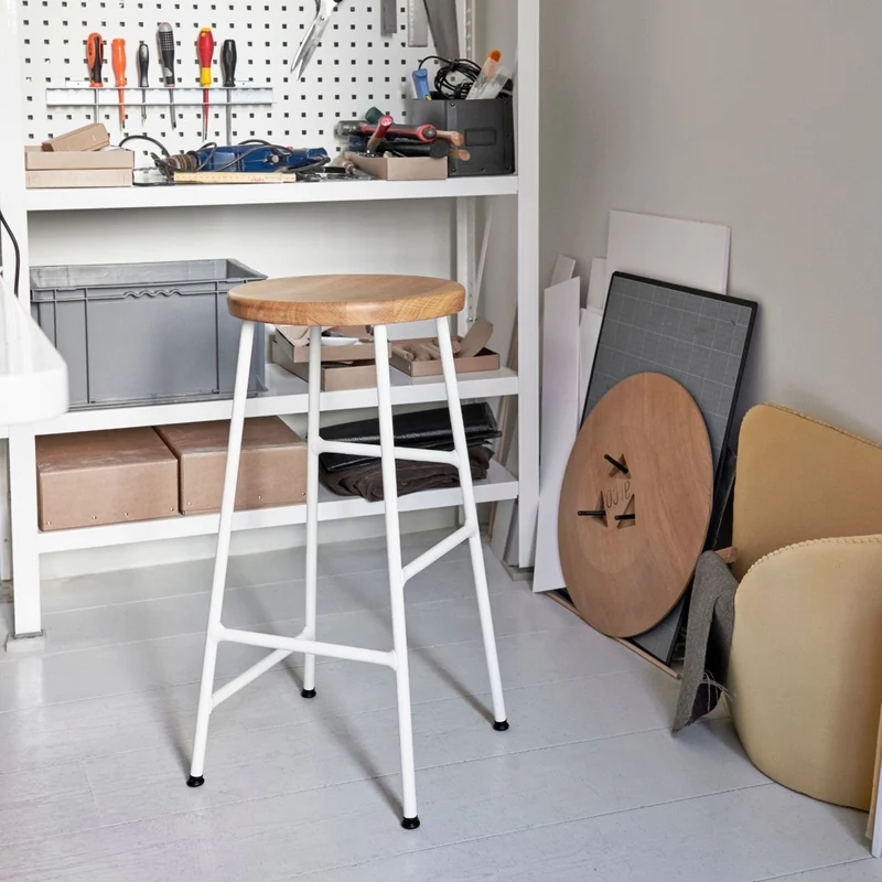 Tabouret de bar en bois et acier blanc 75 cm Cornet - HAY