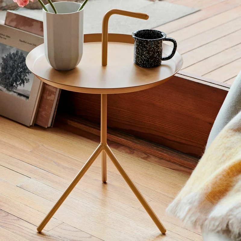 Table d'appoint en métal caramel DLM - HAY